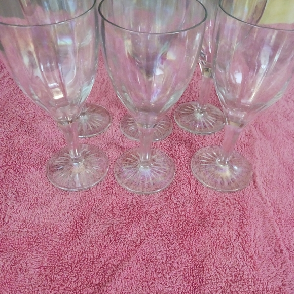 Set of 6 Clear Iridescent Depressionware goblets with Starburst bottom - Picture 4 of 7